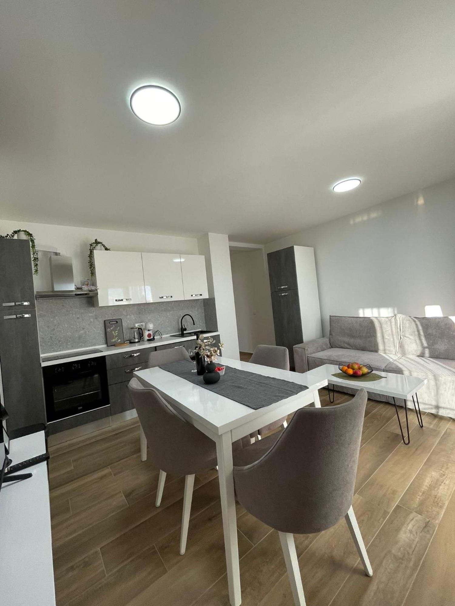Appartement Stina à Biograd Na Moru Extérieur photo